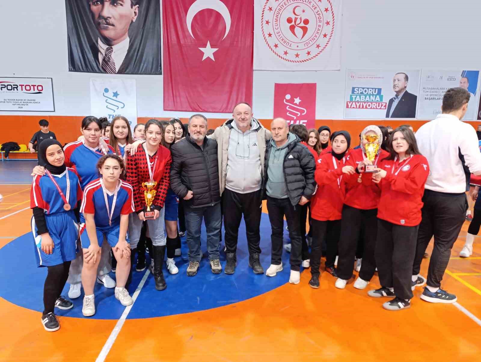 2025-2026 Okul Sporları Genç Kızlar Futsal Müsabakaları tamamlandı