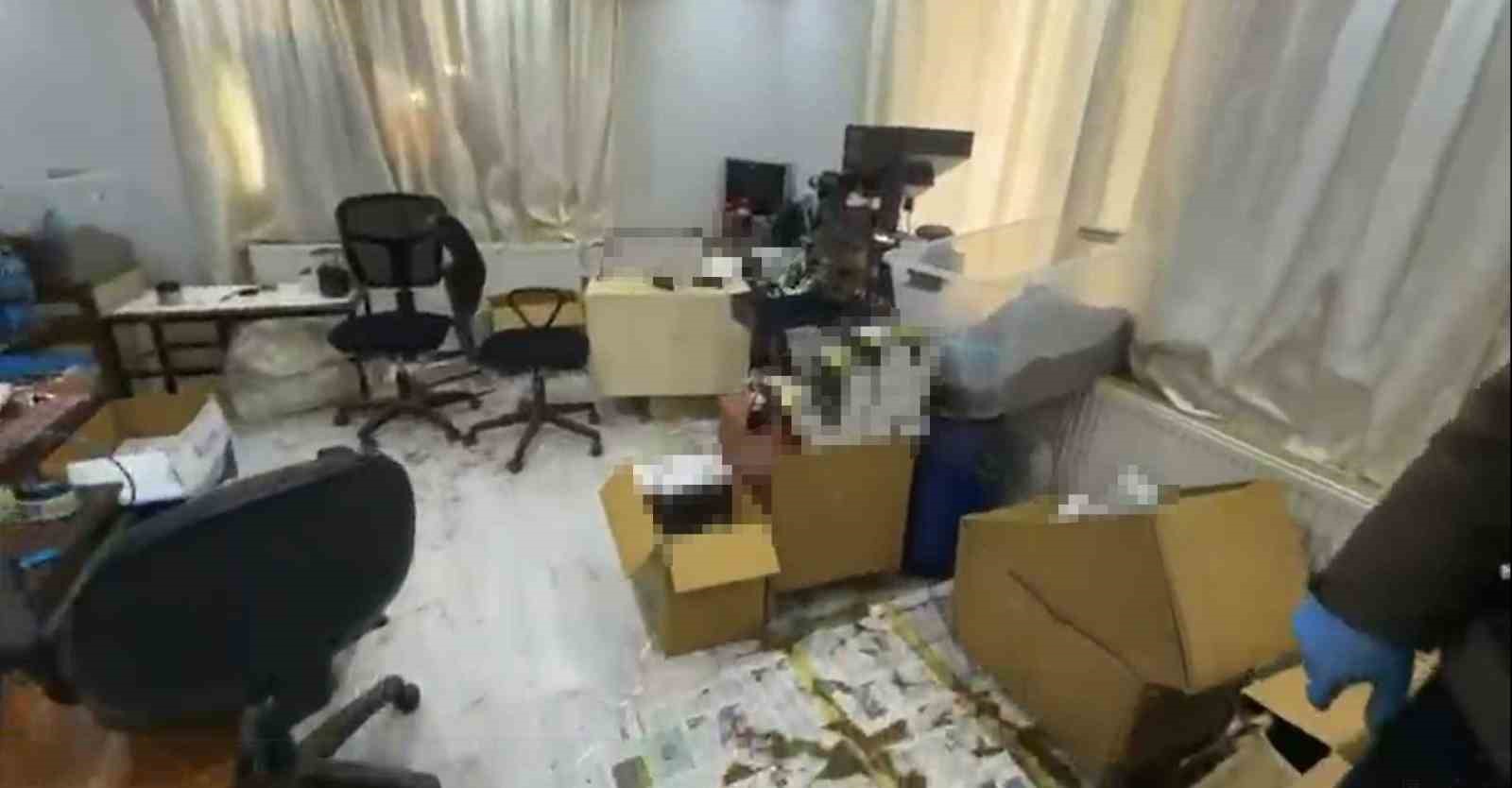 Edirne’de kaçak tütün operasyonu: Tonlarca malzeme ele geçirildi