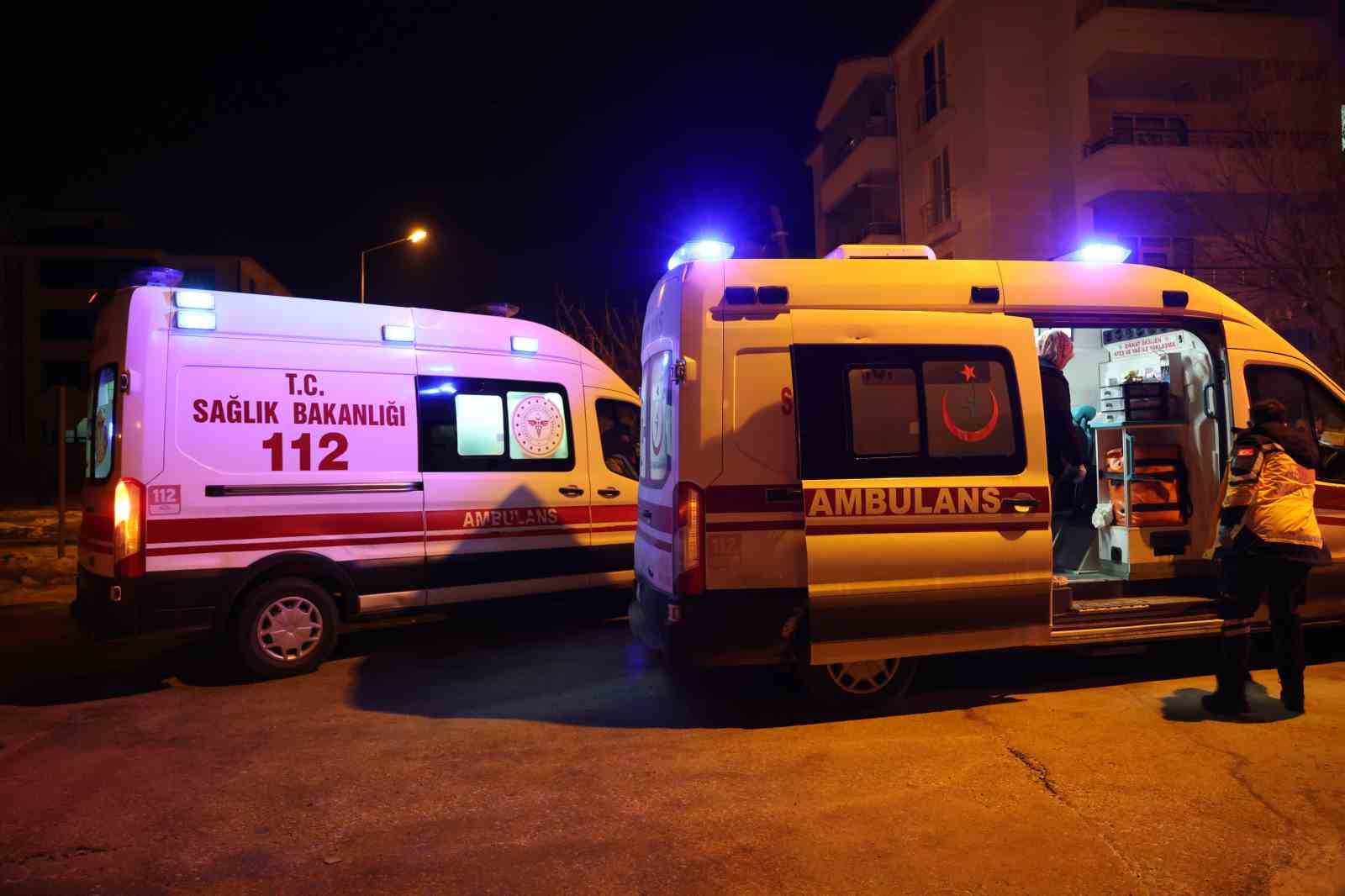 Kombi bacası yerinden çıktı: 8 kişi doğal gazdan zehirlendi