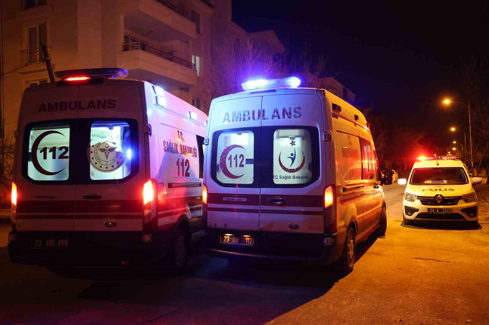 Kombi bacası yerinden çıktı: 8 kişi doğal gazdan zehirlendi