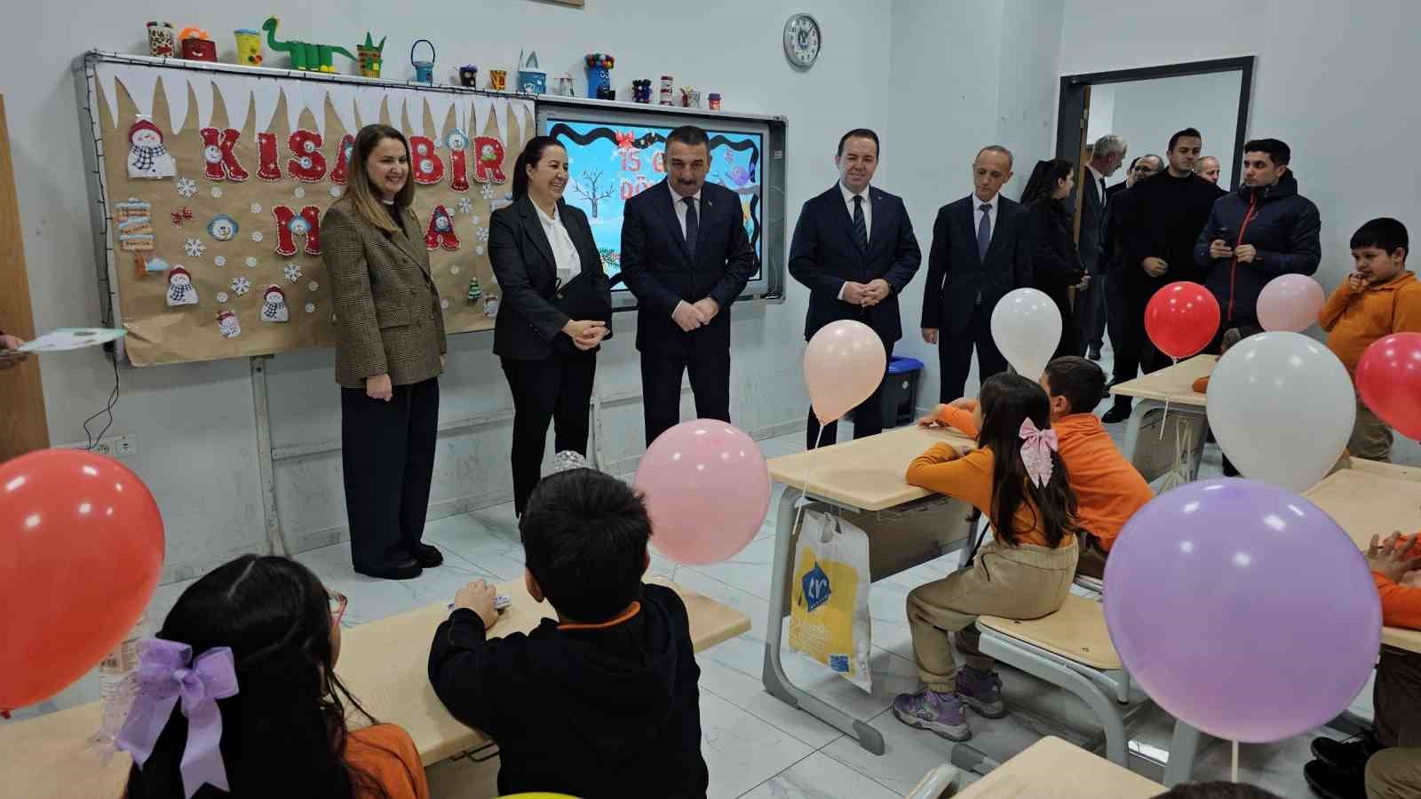 Zonguldak’ta 87 bin öğrenci karne heyecanı yaşadı