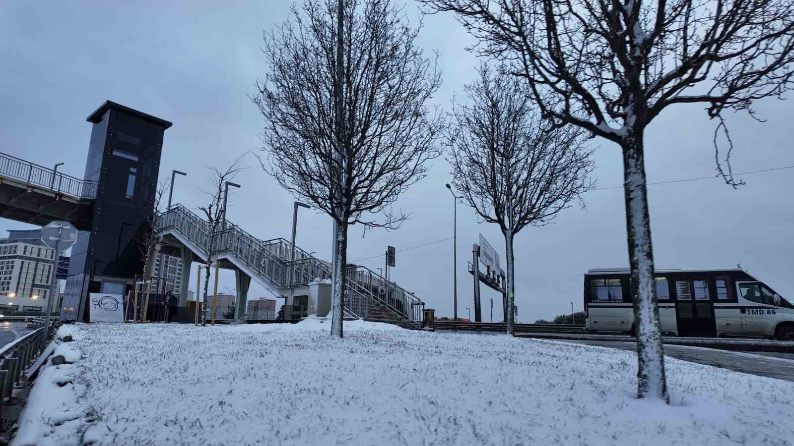 Beylikdüzü kar yağışı sonrası havadan görüntülendi