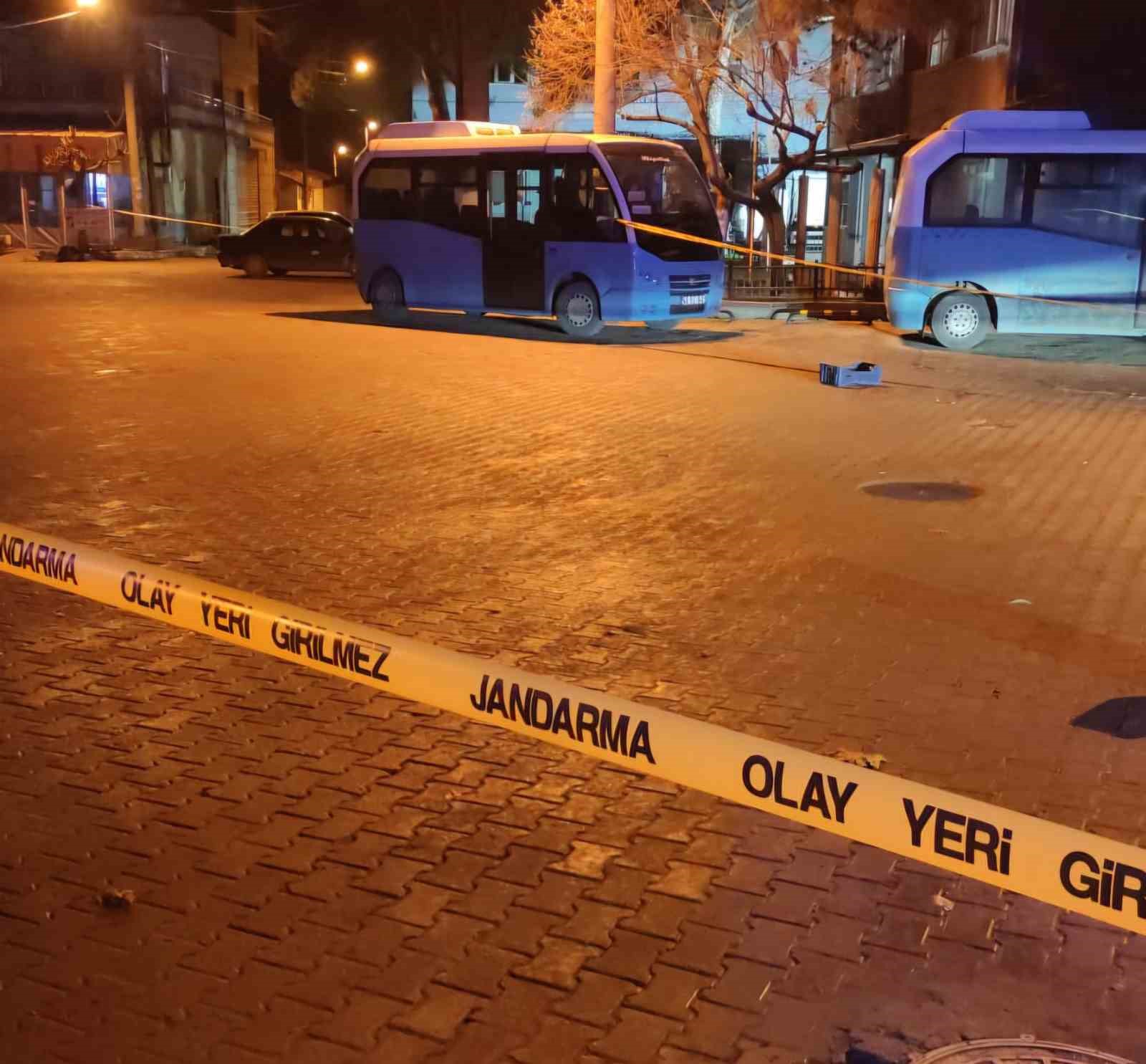 Alkol masasında tartışma kanlı bitti: 1 ölü 2 ağır yaralı