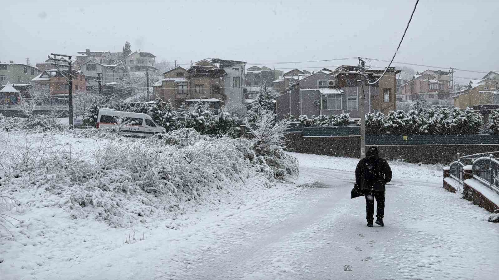 Kocaeli beyaza büründü