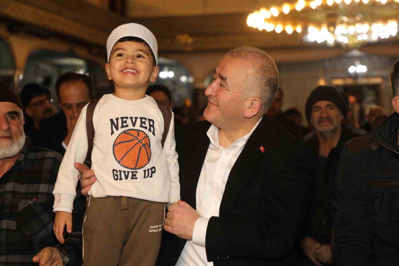 Elazığ’da Miraç Kandili dualarla idrak edildi