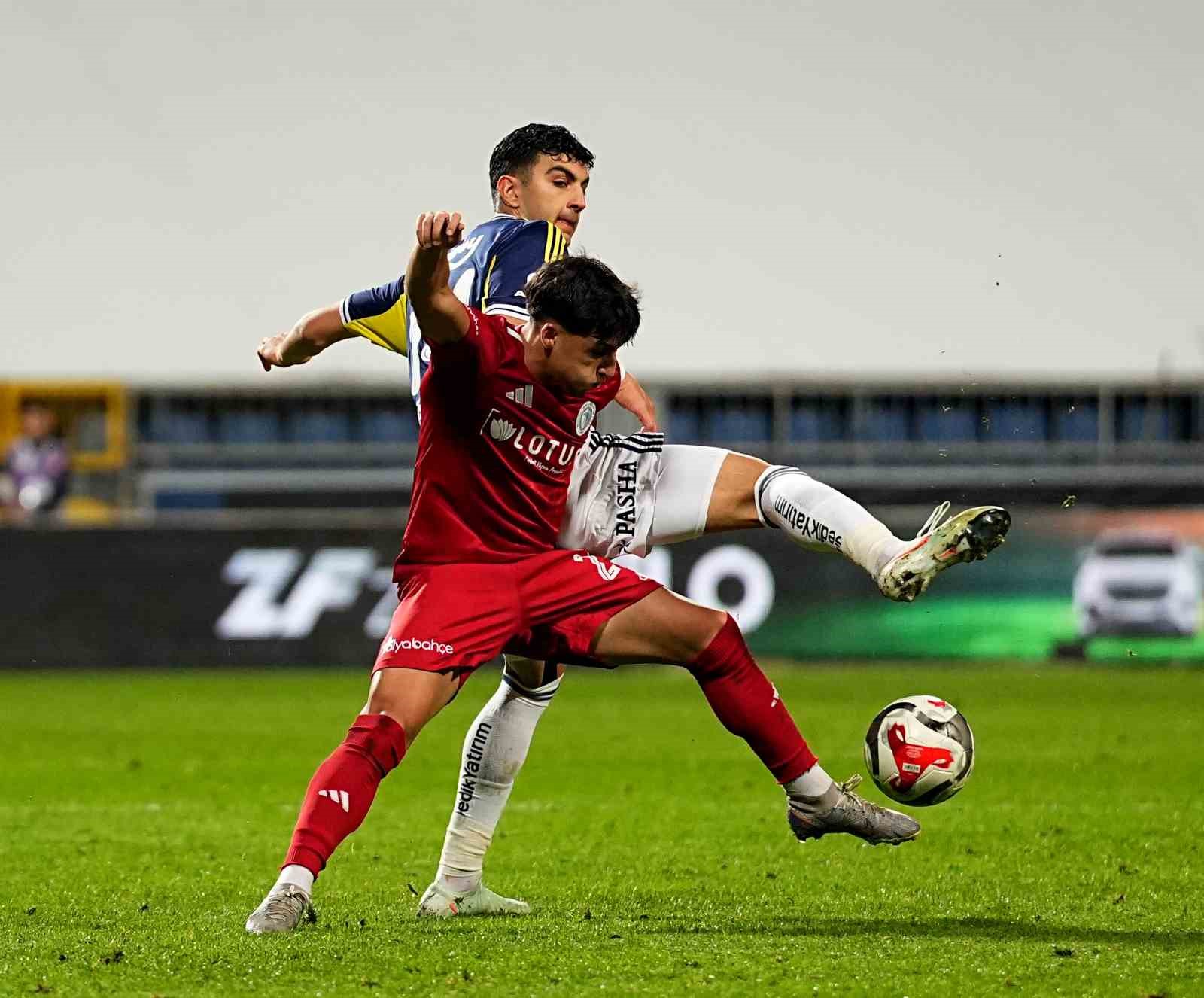 Ziraat Türkiye Kupası: Beyoğlu Yeni Çarşı: 0 - Fenerbahçe: 0 (İlk yarı)