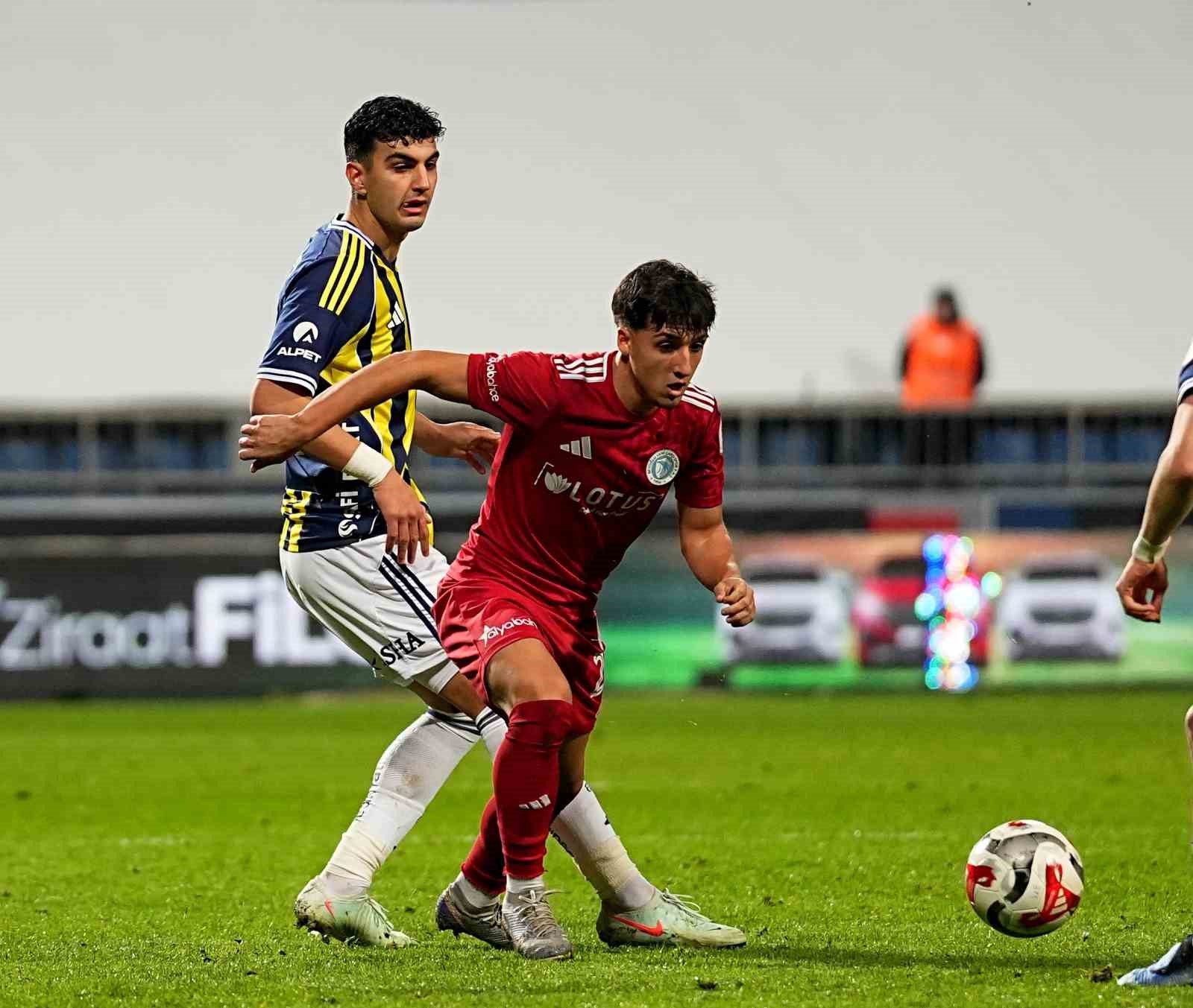 Ziraat Türkiye Kupası: Beyoğlu Yeni Çarşı: 0 - Fenerbahçe: 0 (İlk yarı)
