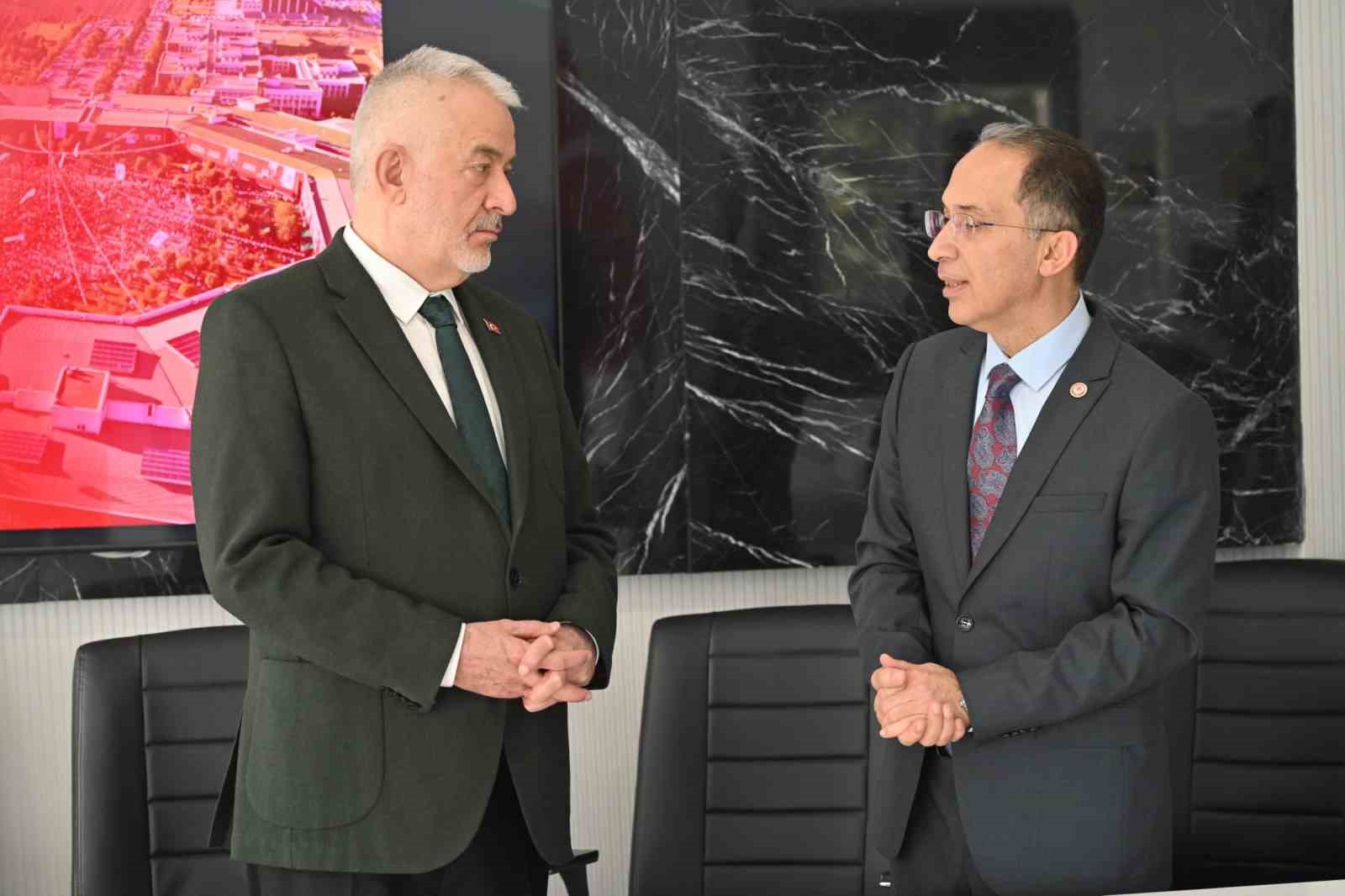 Isparta’da 105 yatak kapasiteli Yoğun Bakım Ünitesi inşaatı SDÜ’ye devredildi