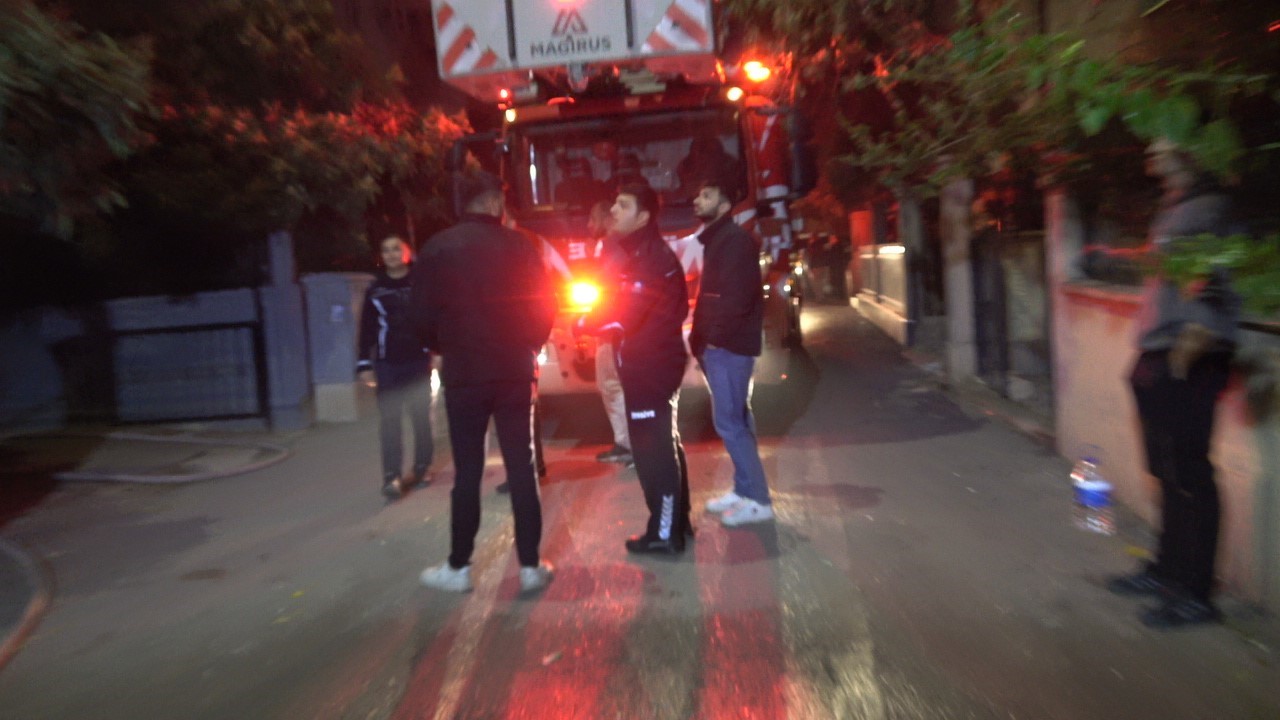 Antalya’da apartman dairesinde çıkan yangın korkuttu