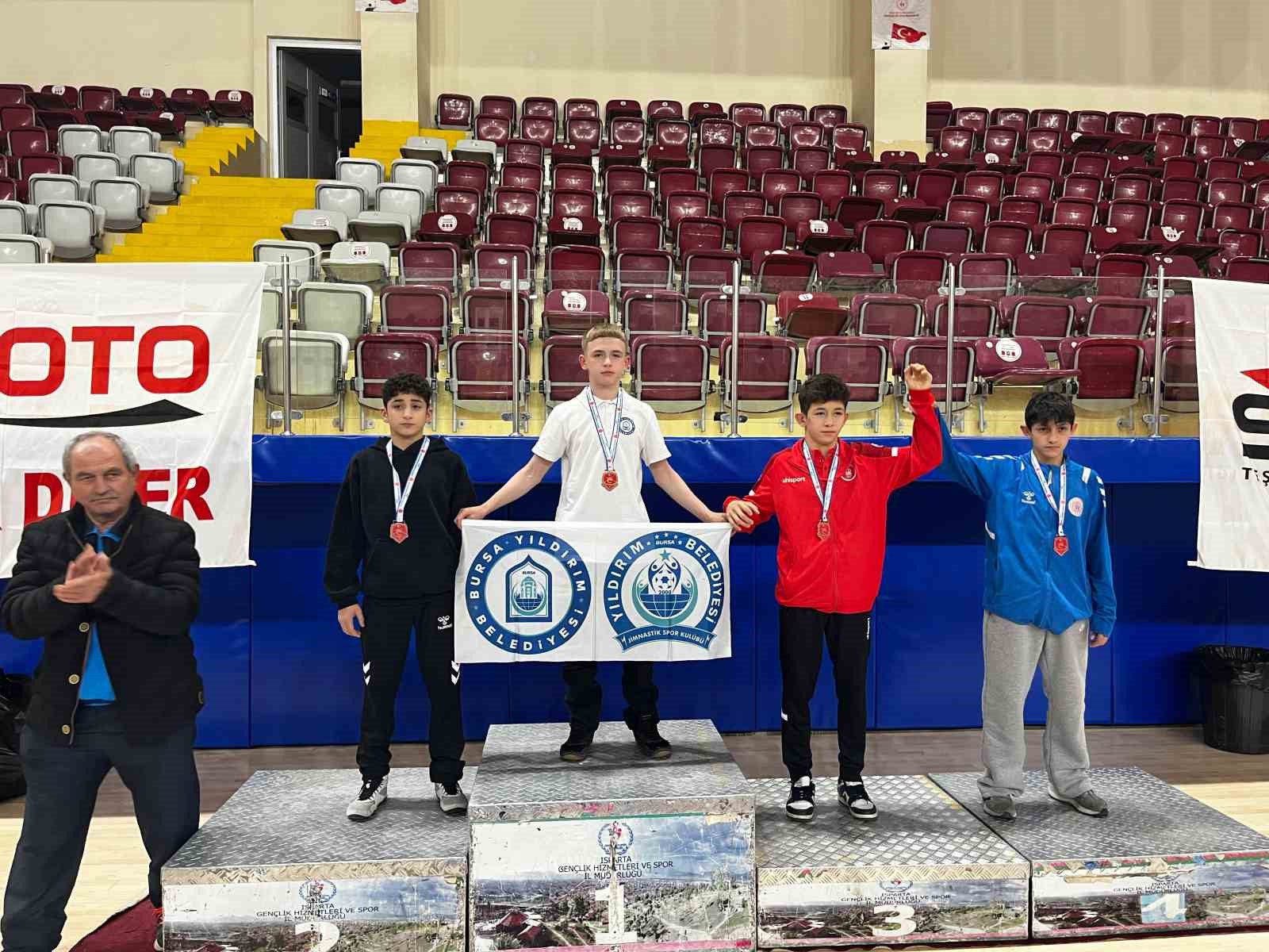 Minderde Yıldırım rüzgarı