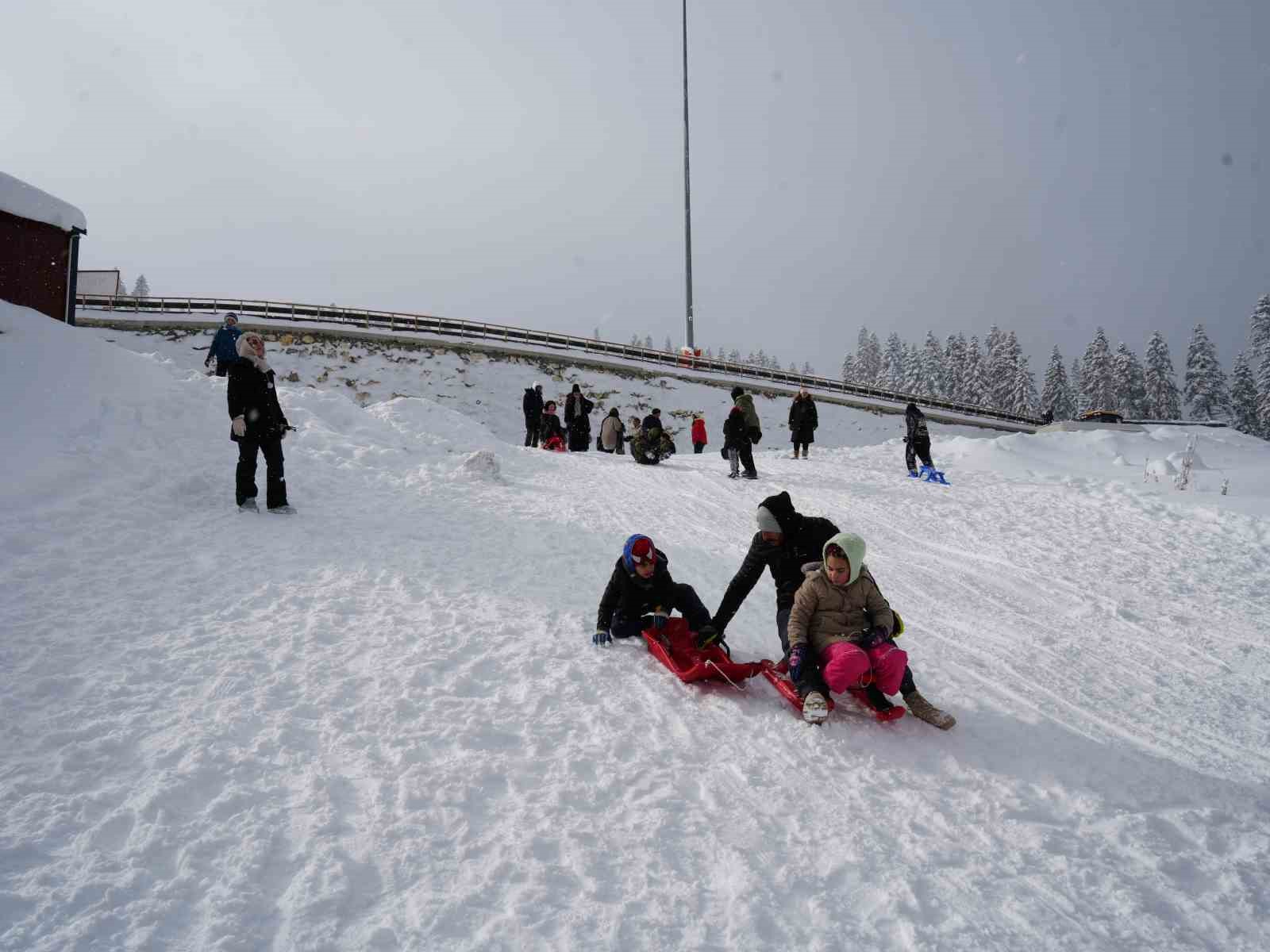 Ilgaz Dağı’nda yarıyıl tatili coşkusu