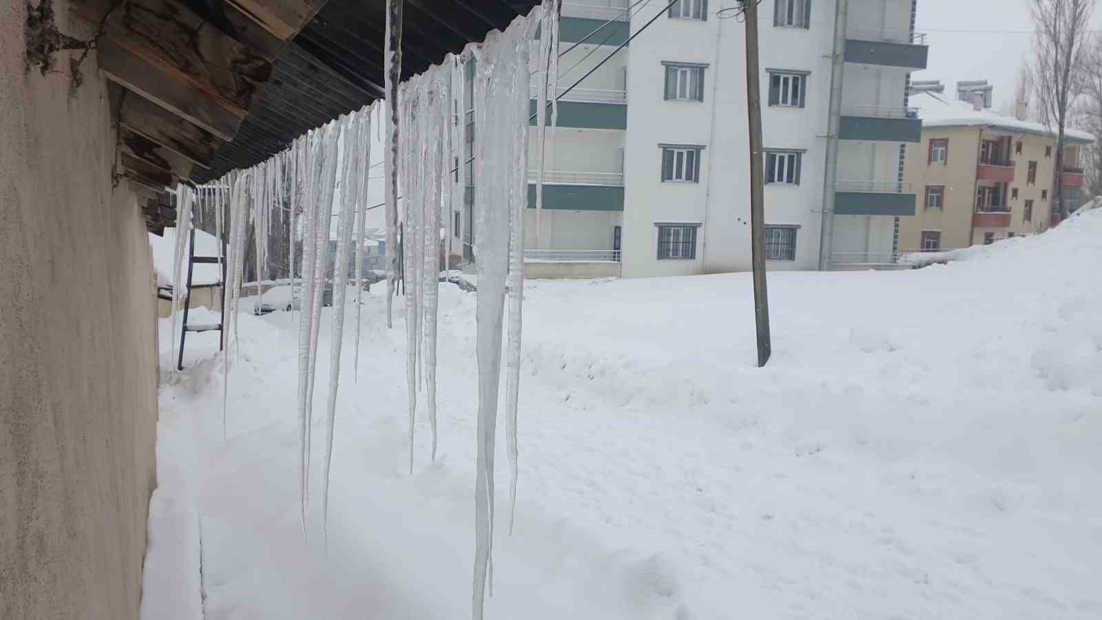 Başkale’de taşımalı eğitime 1 gün ara verildi
