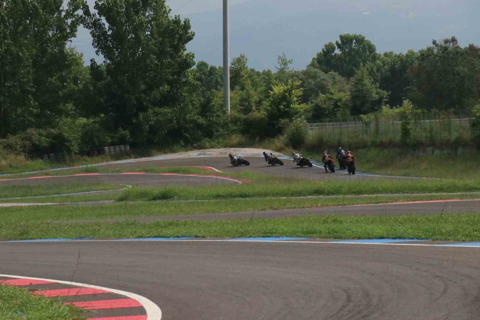 Başkan Çerçioğlu, gençlerin talebine kayıtsız kalmadı