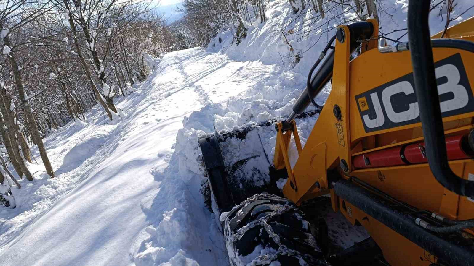 Başkan Türkcan: “Ulubey’in tüm yolları açık”