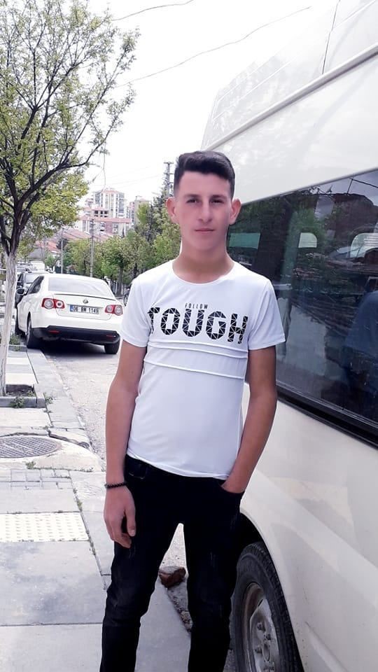 Minibüse arkadan çarpan motosikletteki 2 kişi ağır yaralandı