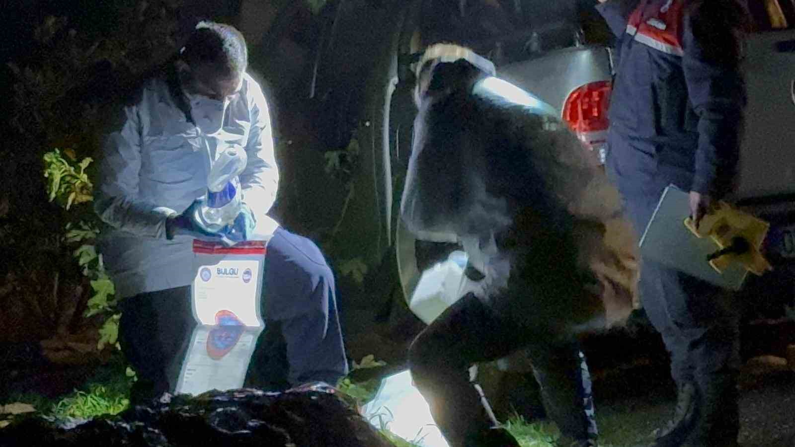 Antalya’da araç içinde yanmış ceset bulundu