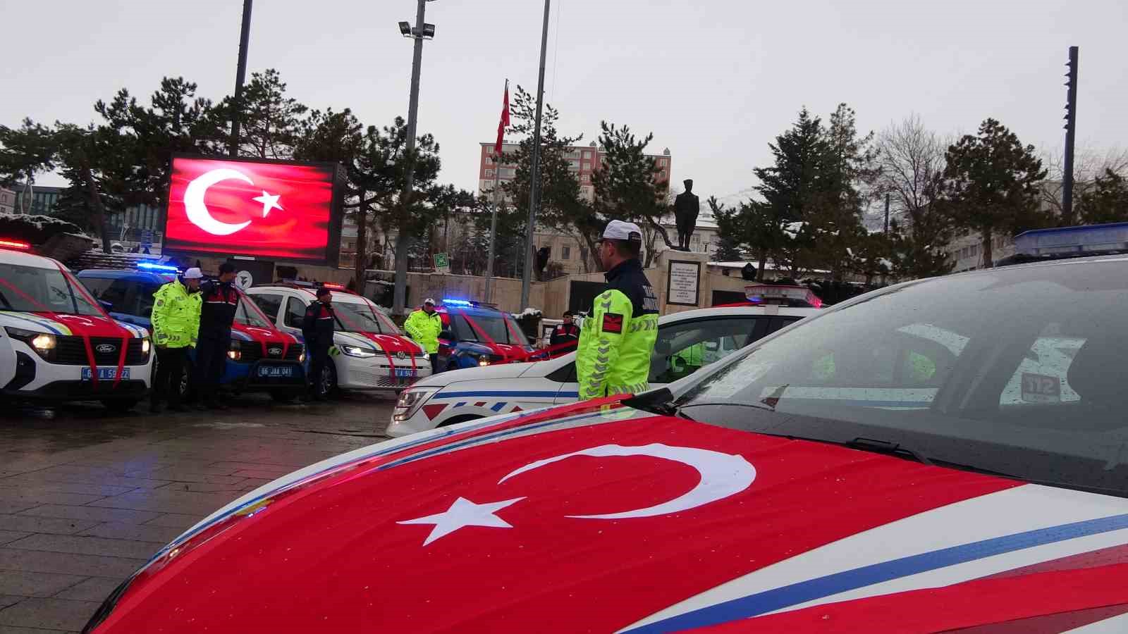 Yozgat’ta emniyet ve jandarmaya 54 yeni araç