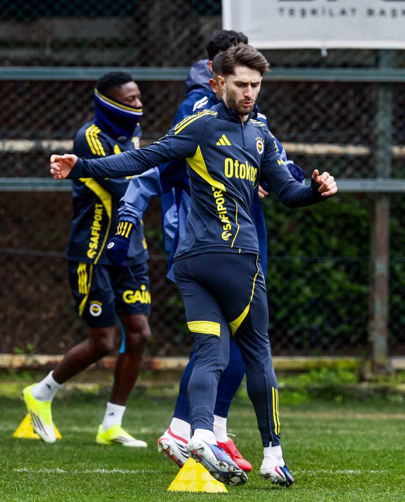 Fenerbahçe, Alanyaspor maçı hazırlıklarını tamamladı