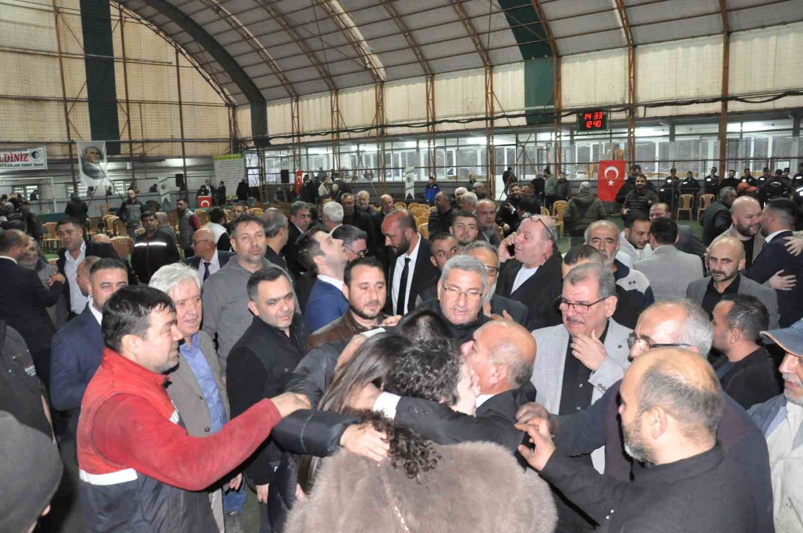 Salihli Madeni Eşya Sanatkarları Esnaf Odası Genel Kurulunda Yüksel Hisar güven tazeledi