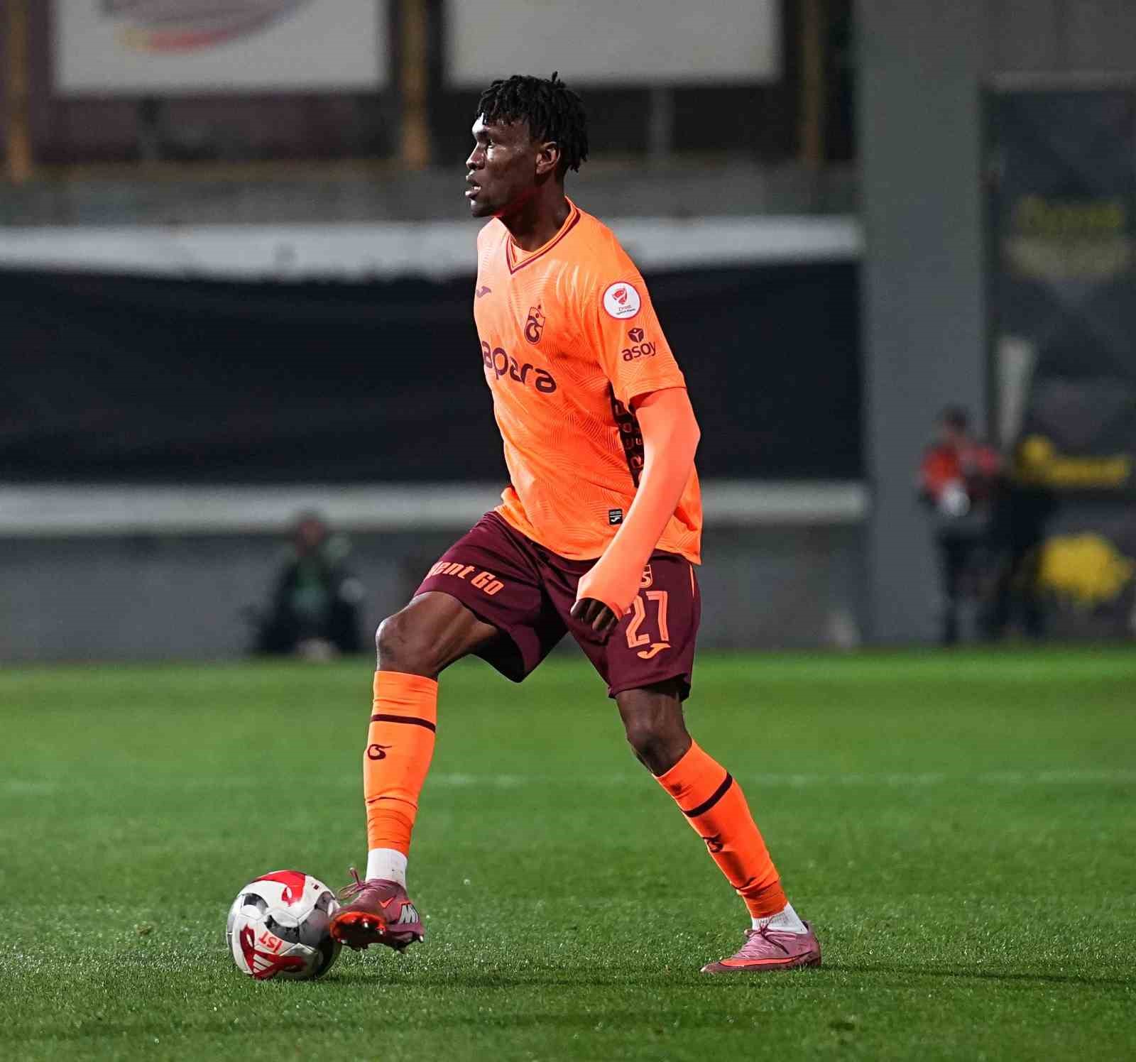 Ziraat Türkiye Kupası: İstanbulspor: 1 - Trabzonspor: 1 (İlk yarı)