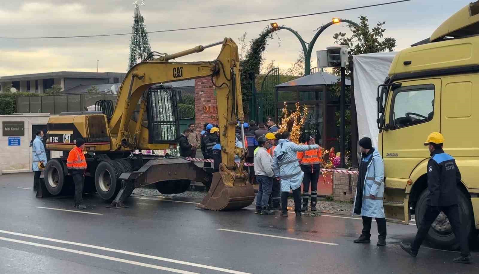 Beşiktaş’taki ünlü gece kulübünün kaçak bölümleri yıkılıyor