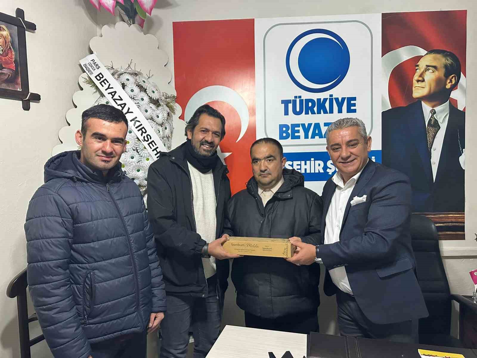 Beyazay Derneği 10 Ocak Çalışan Gazeteciler Gününü kutladı
