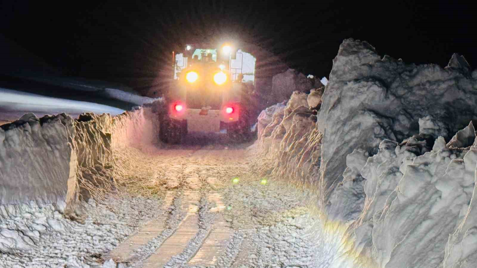 Beytüşşebap’ta son köy yolu açıldı