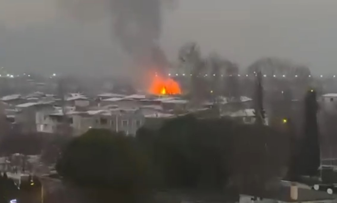 Bursa’da palet fabrikasında yangın: Söndürme çalışmaları sürüyor