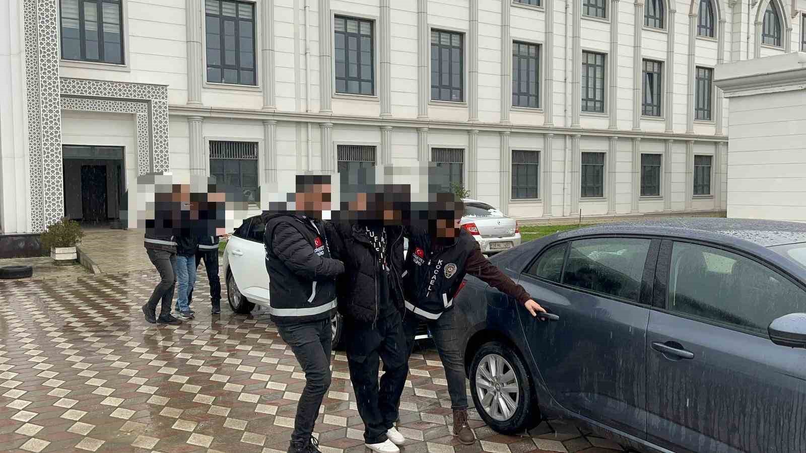 Kebapçı dükkanını kurşun yağmuruna tutan 2 kişi tutuklandı