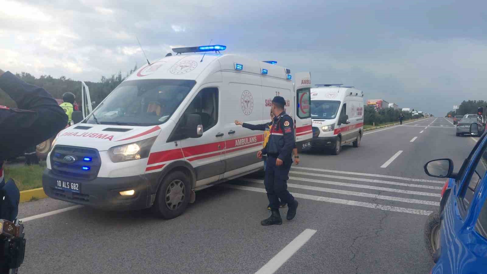 Balıkesir’de trafik kazası: 4 yaralı