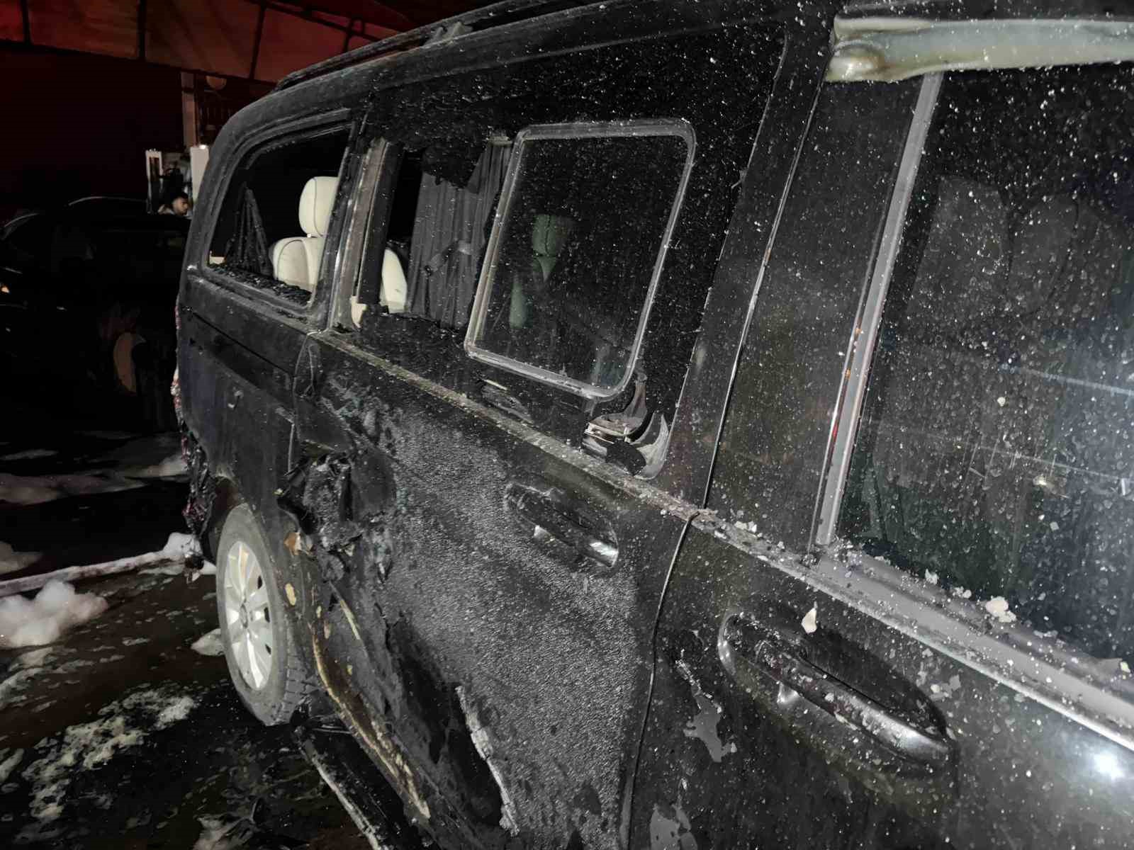 Ortaca Sanayi Sitesi’nde yangın: 4 araç ve 1 iş yeri zarar gördü