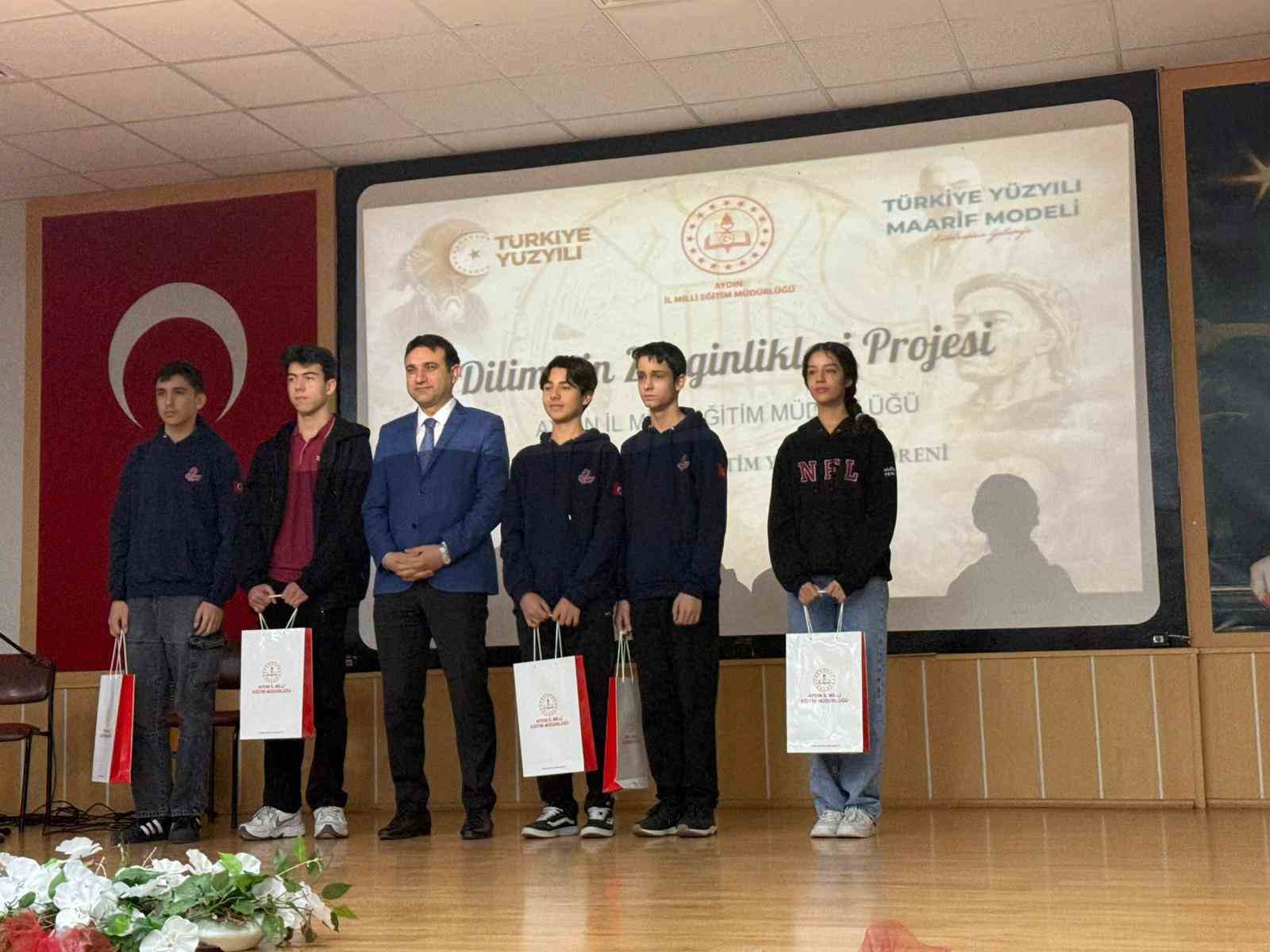 Aydın Lisesi, dil yarışmasında 5 ödülün 3’ünü aldı