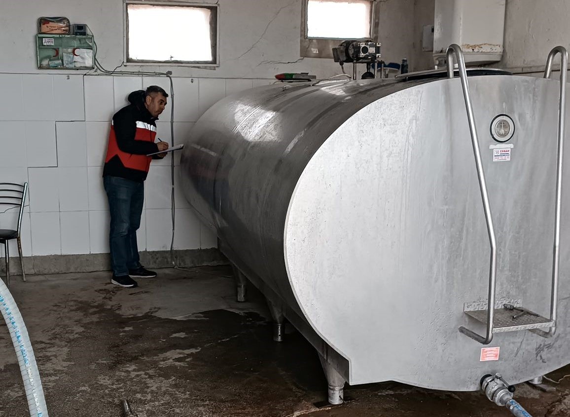 Altıntaş’ta süt soğutma tankları denetlendi