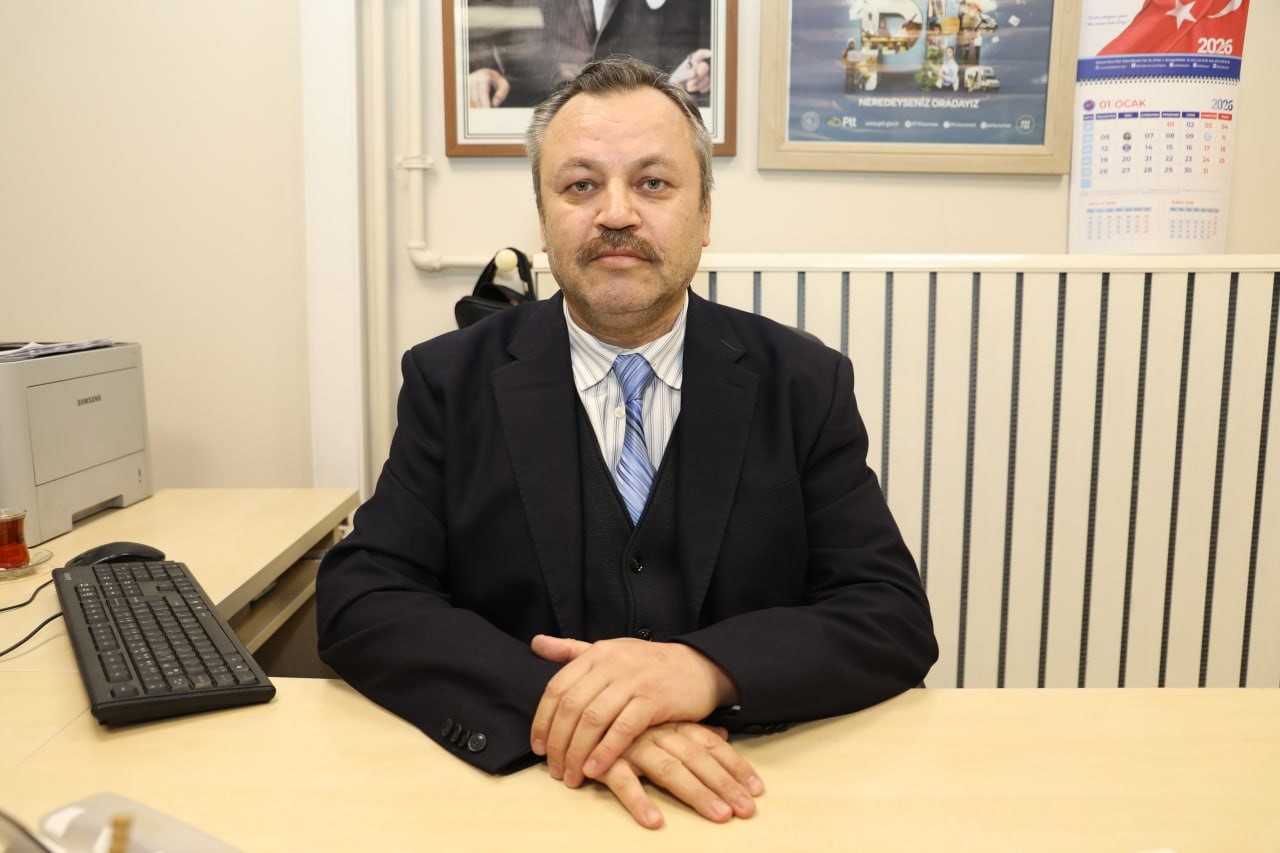 Minik ellerden büyük mutluluk: Anaokulu öğrencileri ilk mektuplarını PTT’ye teslim etti