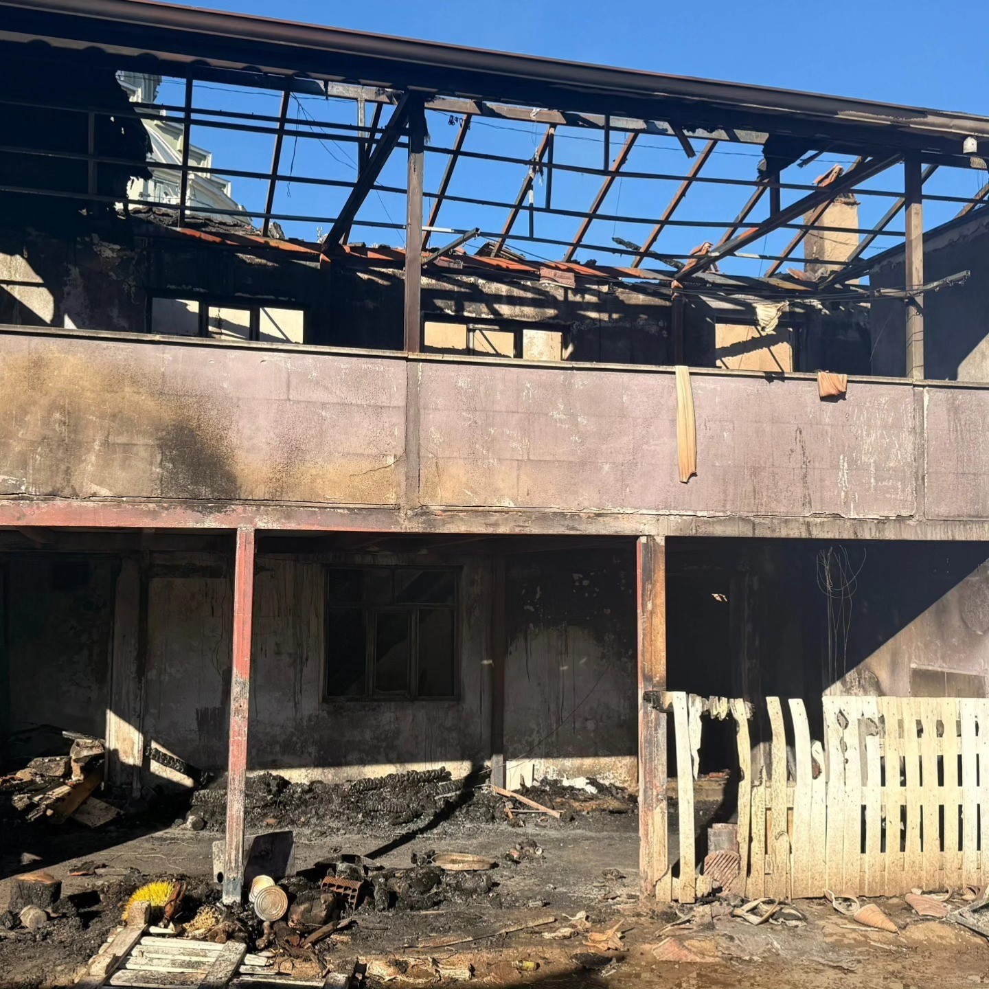 Müstakil evde çıkan yangında 80 yaşındaki kadın hayatını kaybetti