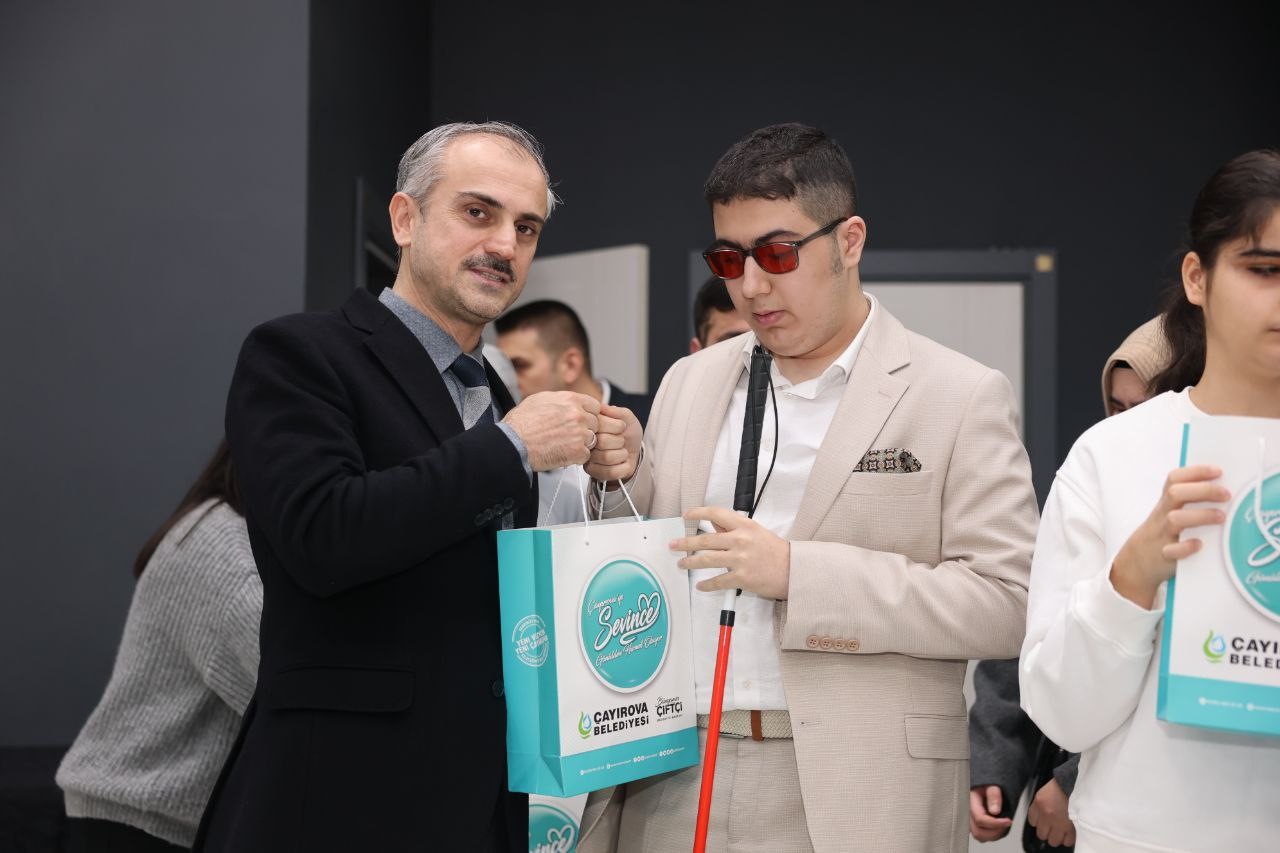 Çayırova’da “Beyaz Baston Görme Engelliler Haftası” etkinliği düzenlendi