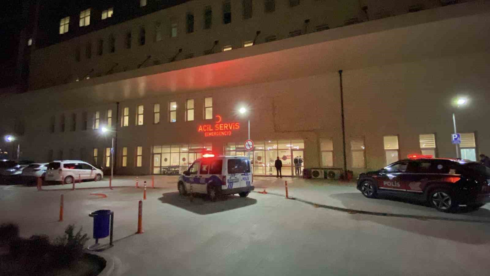 Burdur’da 17 yaşındaki gençlerin kavgası kanlı bitti: 2 yaralı