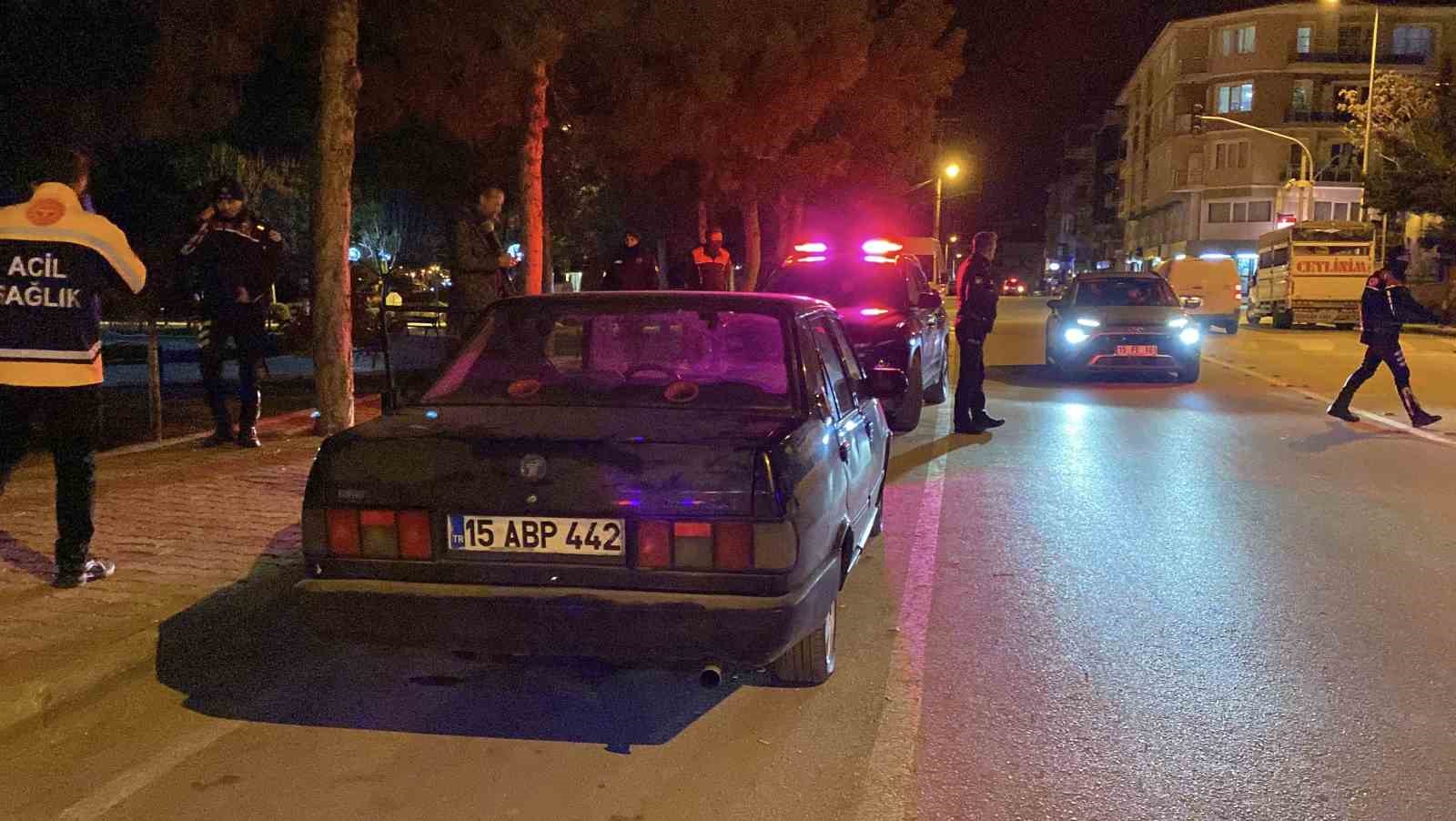 Burdur’da 17 yaşındaki gençlerin kavgası kanlı bitti: 2 yaralı