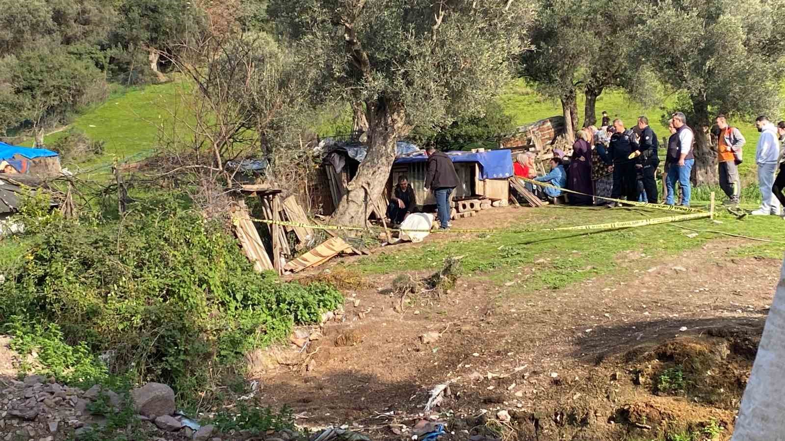 Tavuklarına yem vermek için gittiği bahçede ölü bulundu