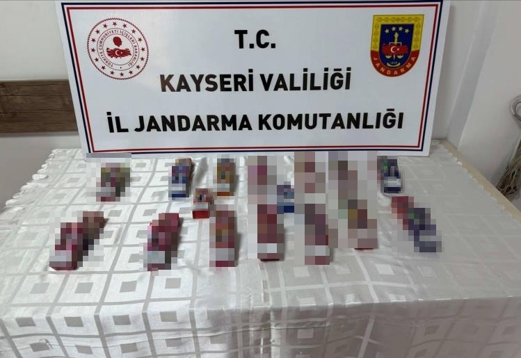Kayseri’de jandarma ekipleri 2025 yılında 7 bin 900 aranan şahsı yakaladı