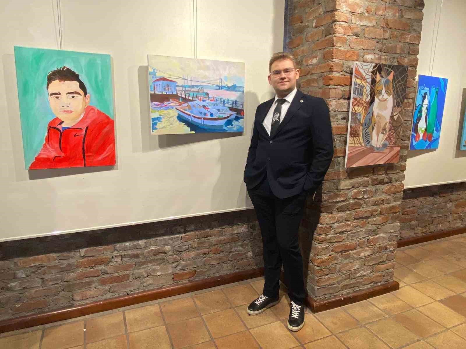 Otizmli ressam Alp Eren Candan’ın resim sergisi