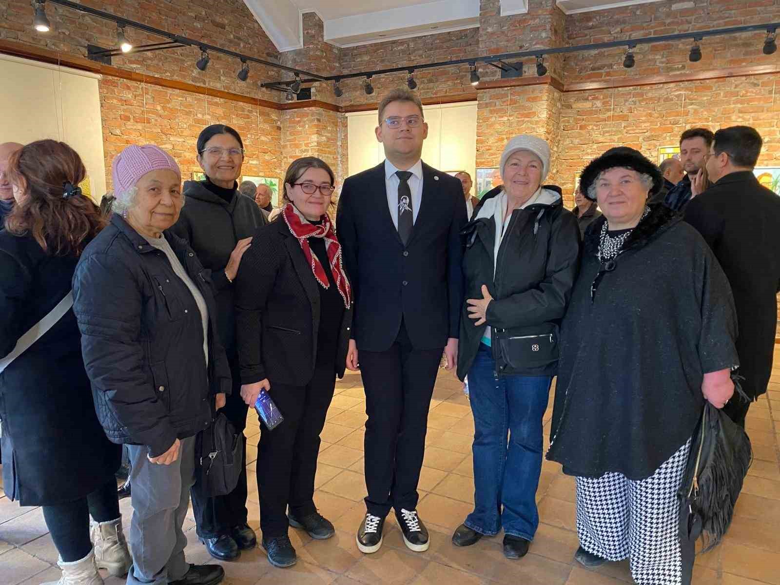 Otizmli ressam Alp Eren Candan’ın resim sergisi