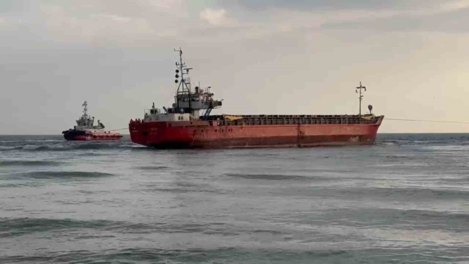 Tekirdağ’da karaya oturan gemi kurtarıldı