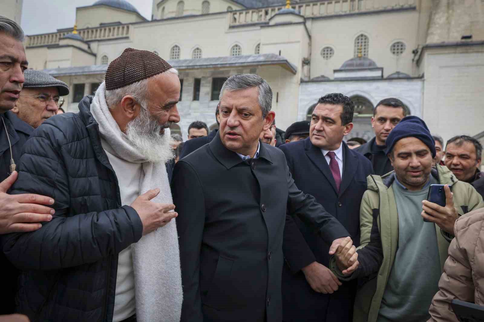 CHP Genel Başkanı Özel: “Ülkenin ana gündemi emeklinin sesinin duyurulmasıdır”