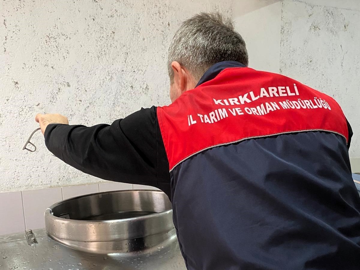 Çiğ süt toplama merkezlerine sıkı kontrol