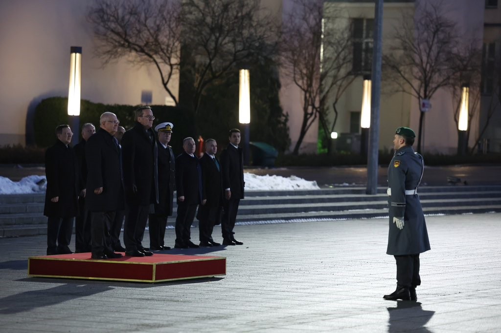 Milli Savunma Bakanı Güler, Almanya Savunma Bakanı Pistorius ile bir araya geldi