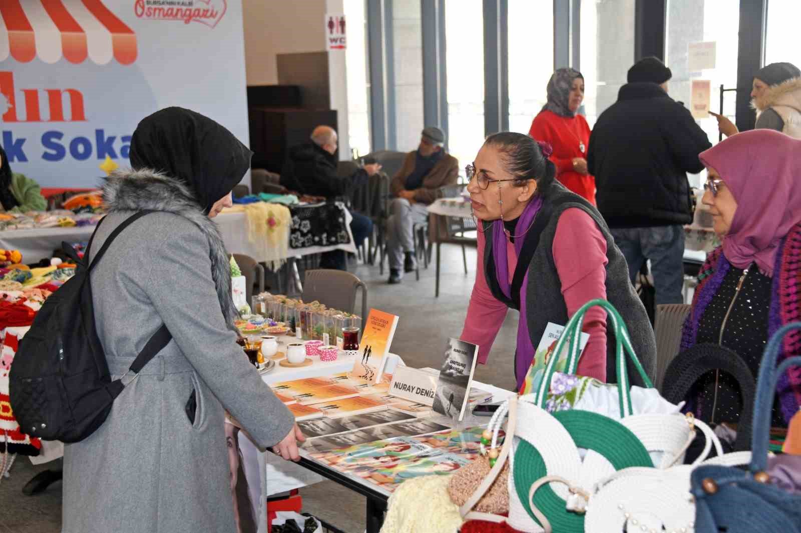 Girişimci kadınların el emeği Osmangazi Meydanı’nda buluştu