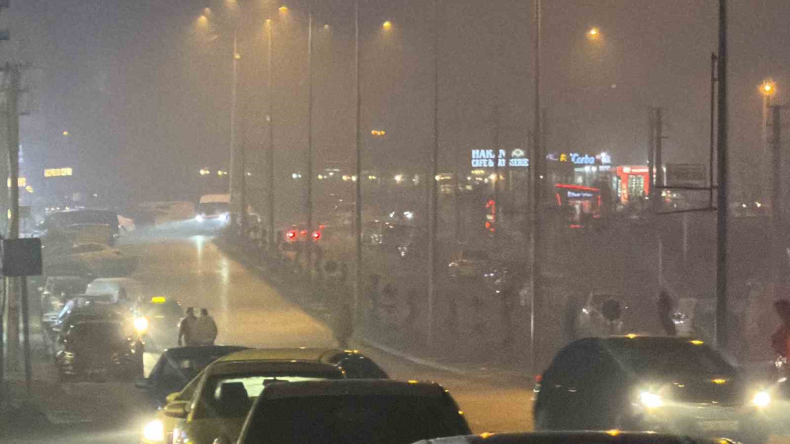 Düzce sis altında kaldı: Görüş mesafesi 10 metreye düştü