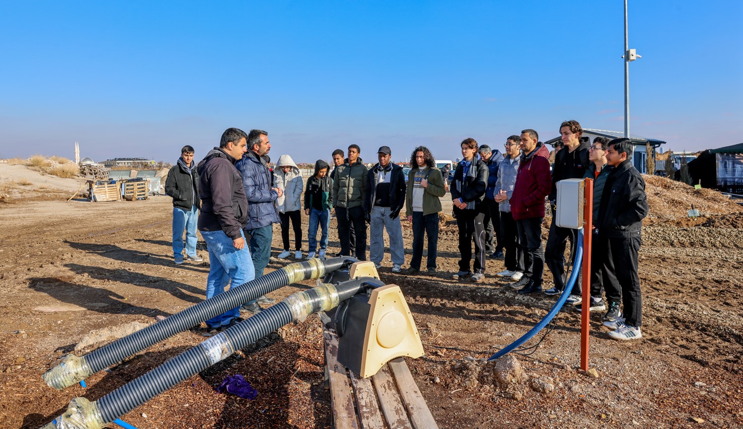 Selçuklu Belediyesi kompost üretim tesisi öğrencilere anlatıldı