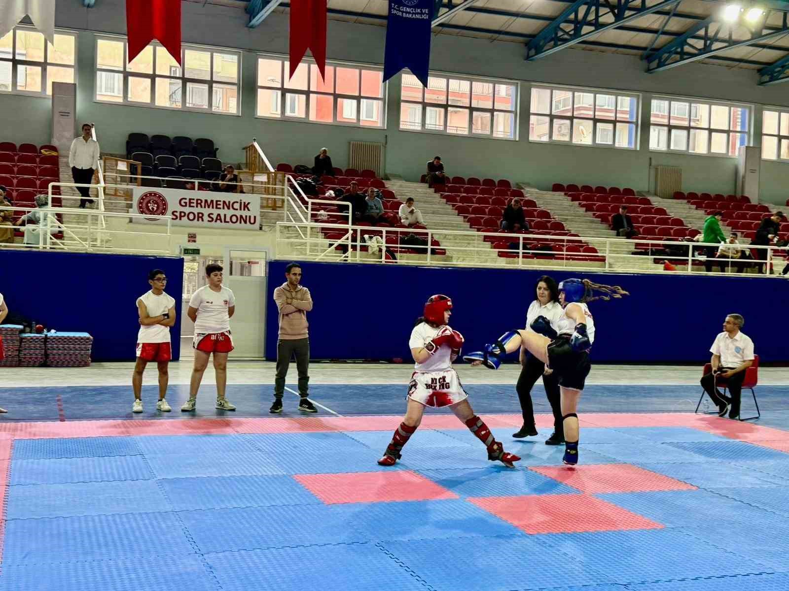 Okul sporları Kick-Boks müsabakaları Germencik’te gerçekleştirildi